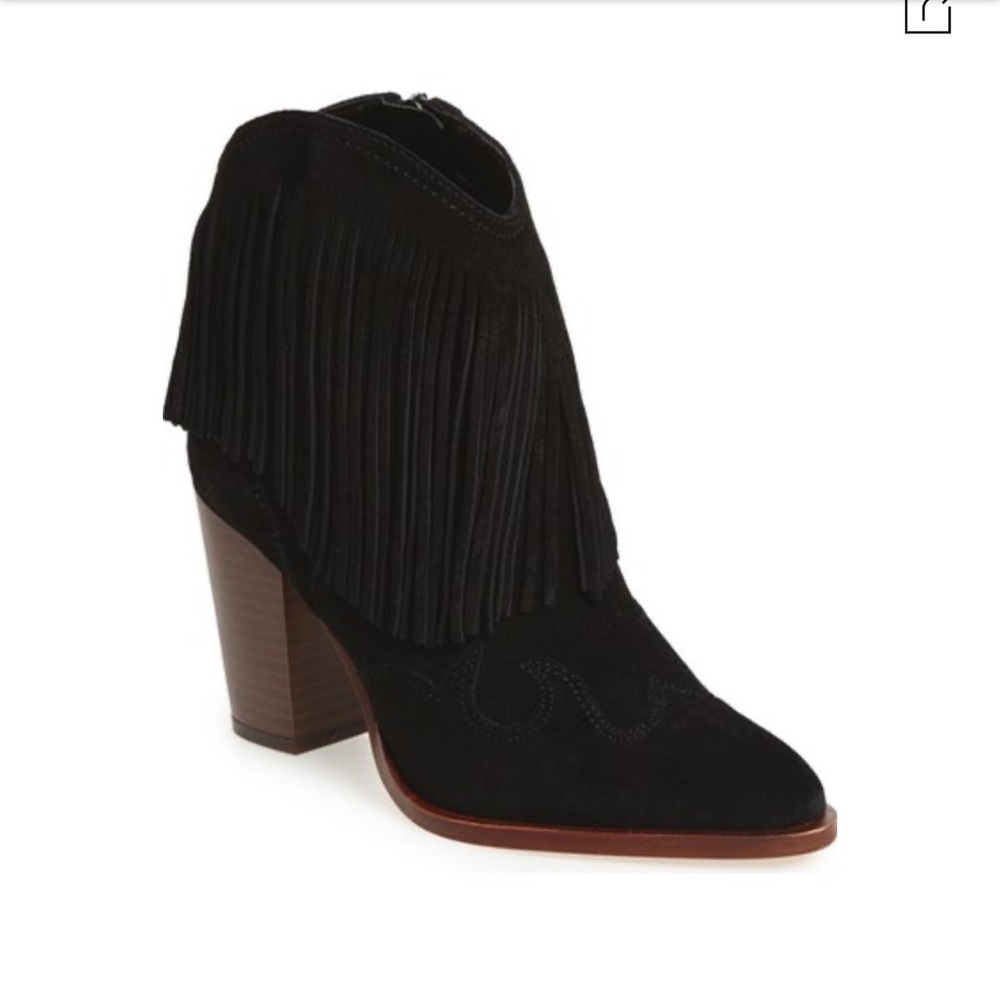 Benjies western fringes booties wear 1times only. Like new